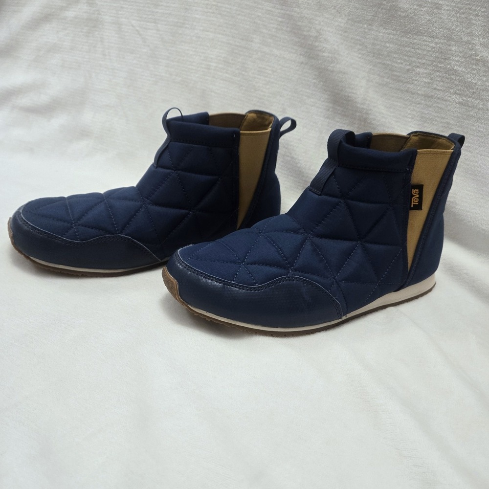 Teva Ember Mid Navy Blue Tan Quilted Camp Booties Women Ankle Boots 1106209